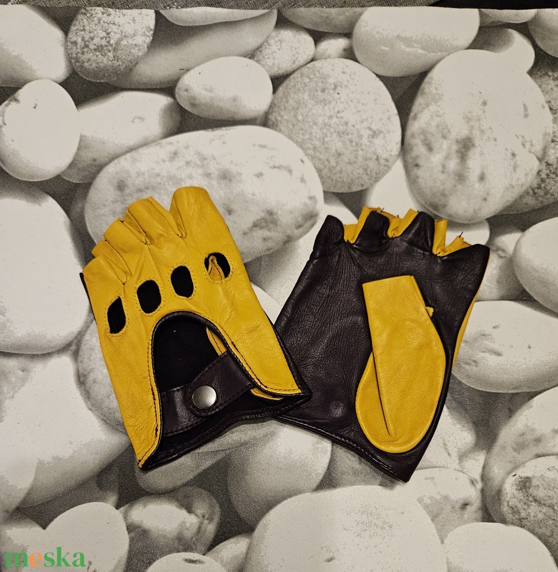 Sárga-padlizsán csonkaujjú autós - ruha & divat - sál, sapka, kendő - kesztyű - Meska.hu