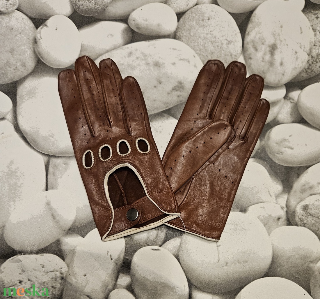 Konyak színű autós - ruha & divat - sál, sapka, kendő - kesztyű - Meska.hu