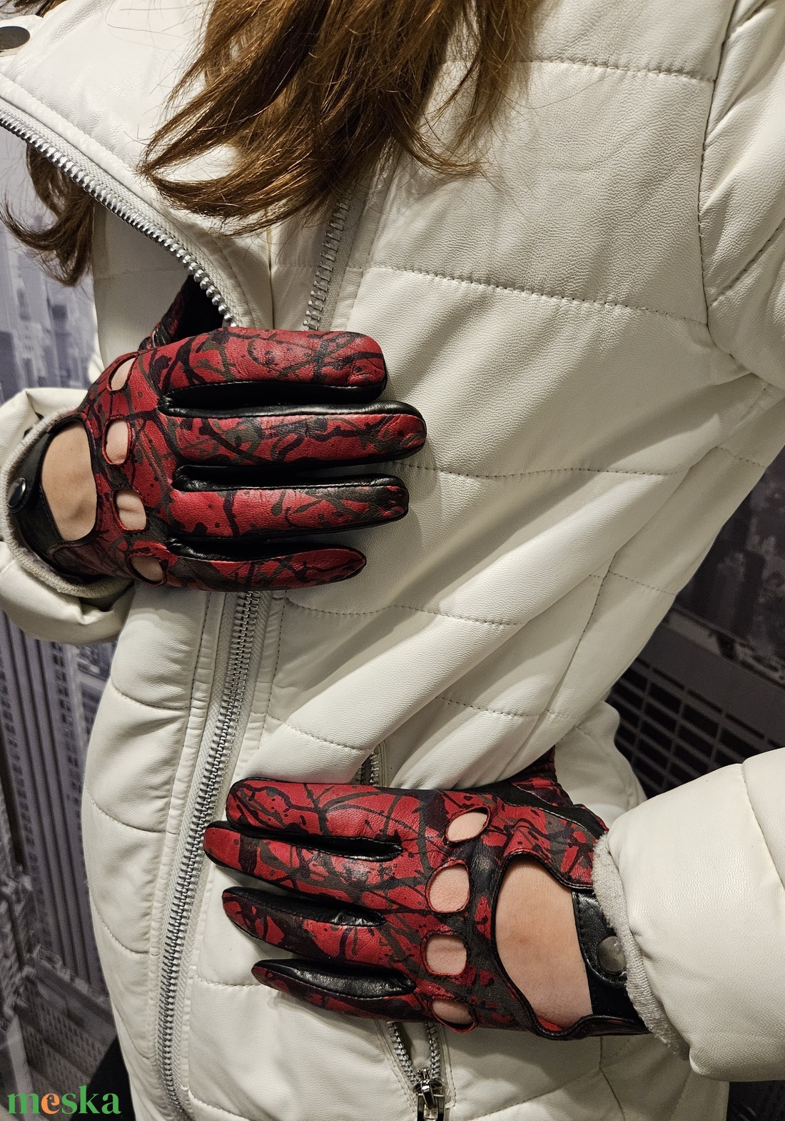 Piros mintás-fekete autós - ruha & divat - sál, sapka, kendő - kesztyű - Meska.hu