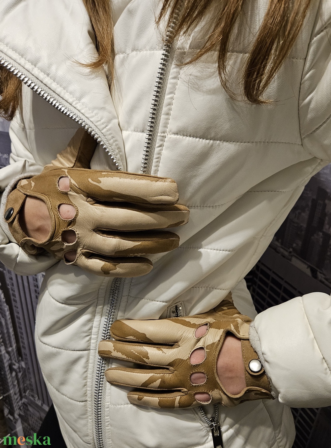 Kheki mintás autós - ruha & divat - sál, sapka, kendő - kesztyű - Meska.hu