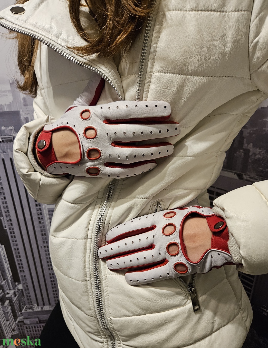 Fehér-piros autós - ruha & divat - sál, sapka, kendő - kesztyű - Meska.hu