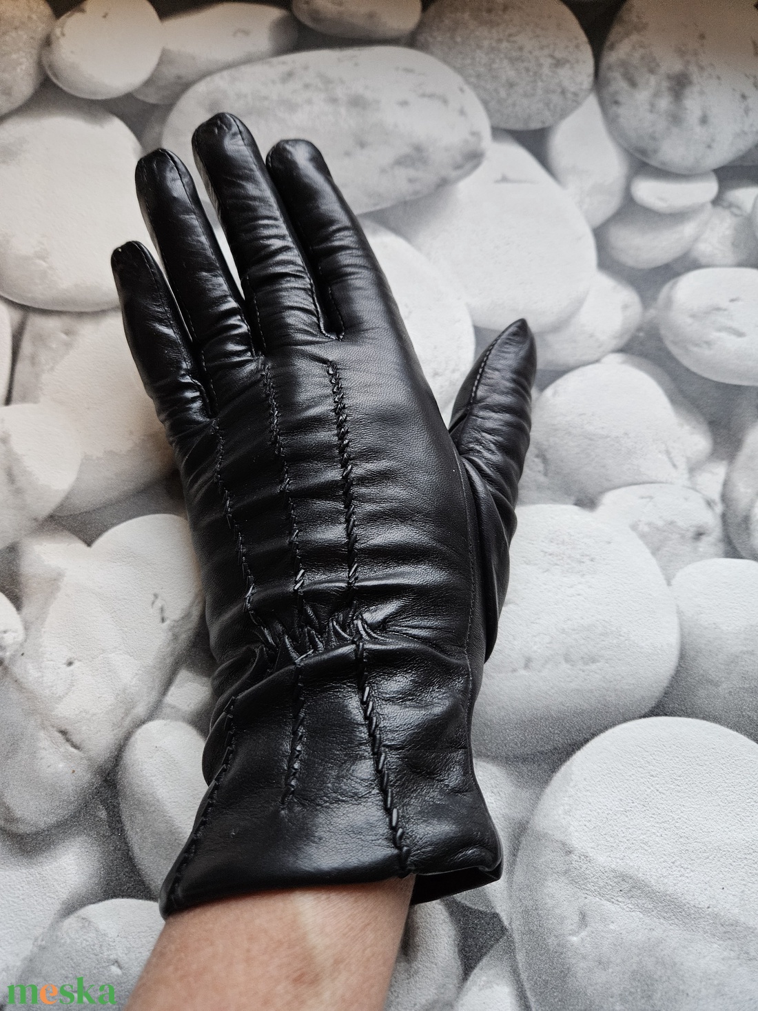 fekete, díszítéssel - ruha & divat - sál, sapka, kendő - kesztyű - Meska.hu