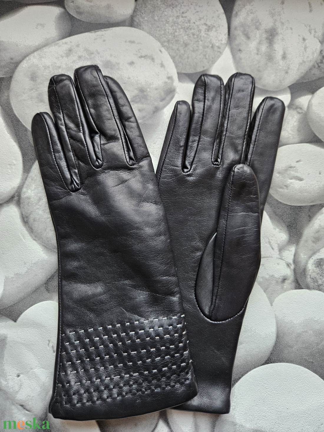 fekete, díszítéssel - ruha & divat - sál, sapka, kendő - kesztyű - Meska.hu