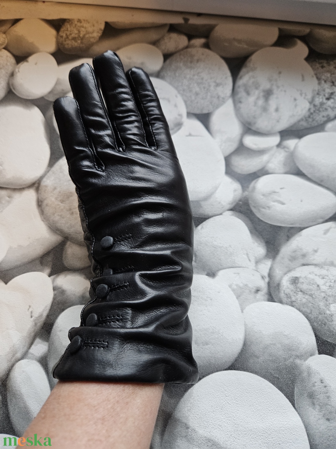 fekete, gombos - ruha & divat - sál, sapka, kendő - kesztyű - Meska.hu