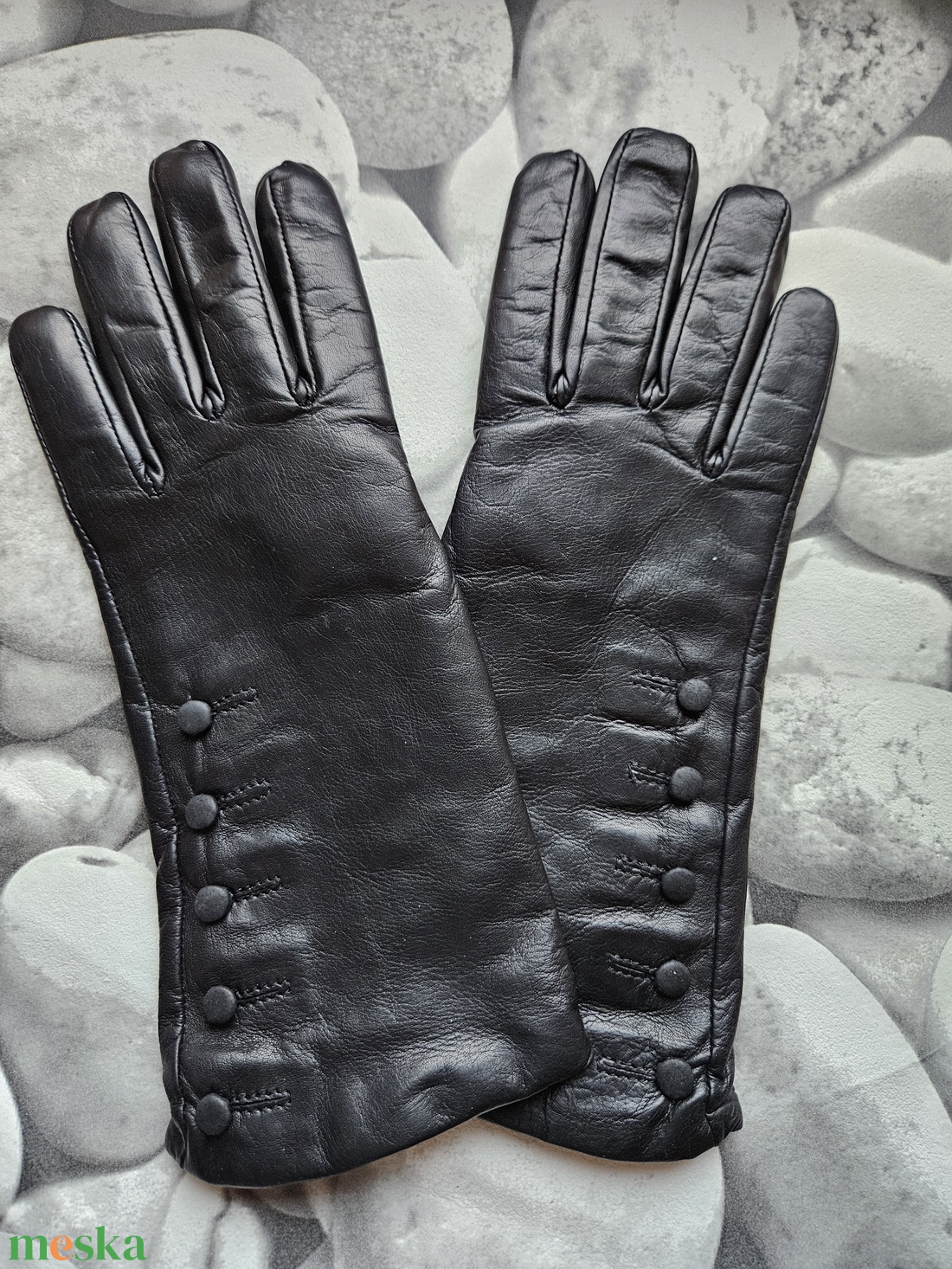 fekete, gombos - ruha & divat - sál, sapka, kendő - kesztyű - Meska.hu