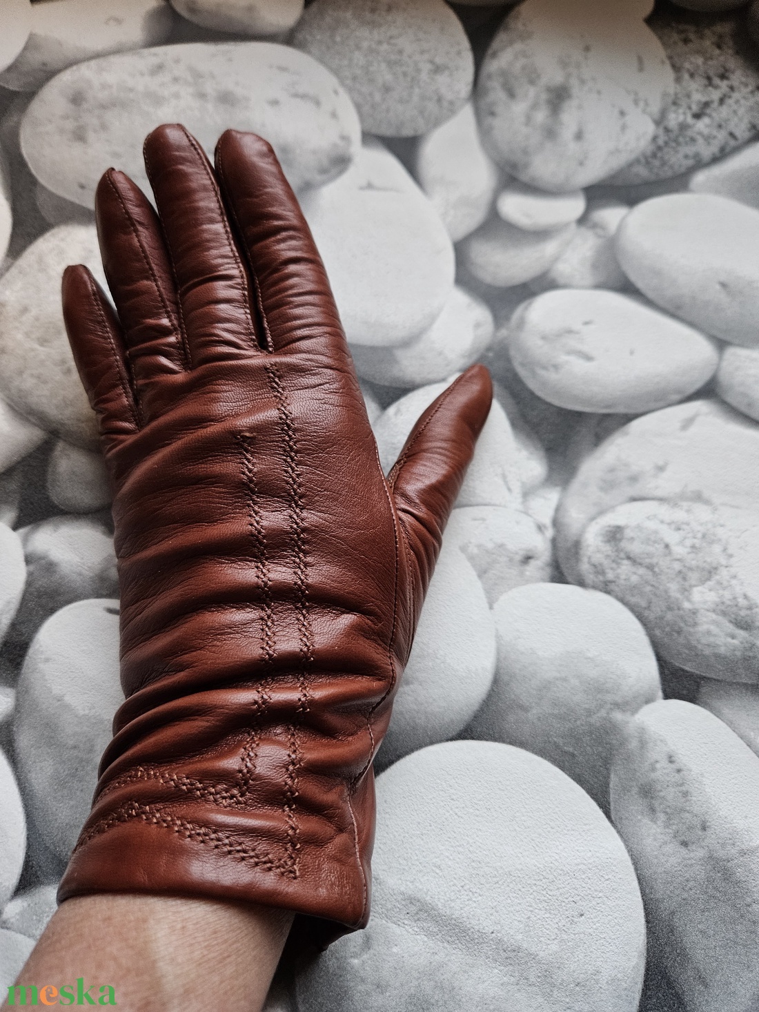 Konyak színű ,díszvarrott - ruha & divat - sál, sapka, kendő - kesztyű - Meska.hu