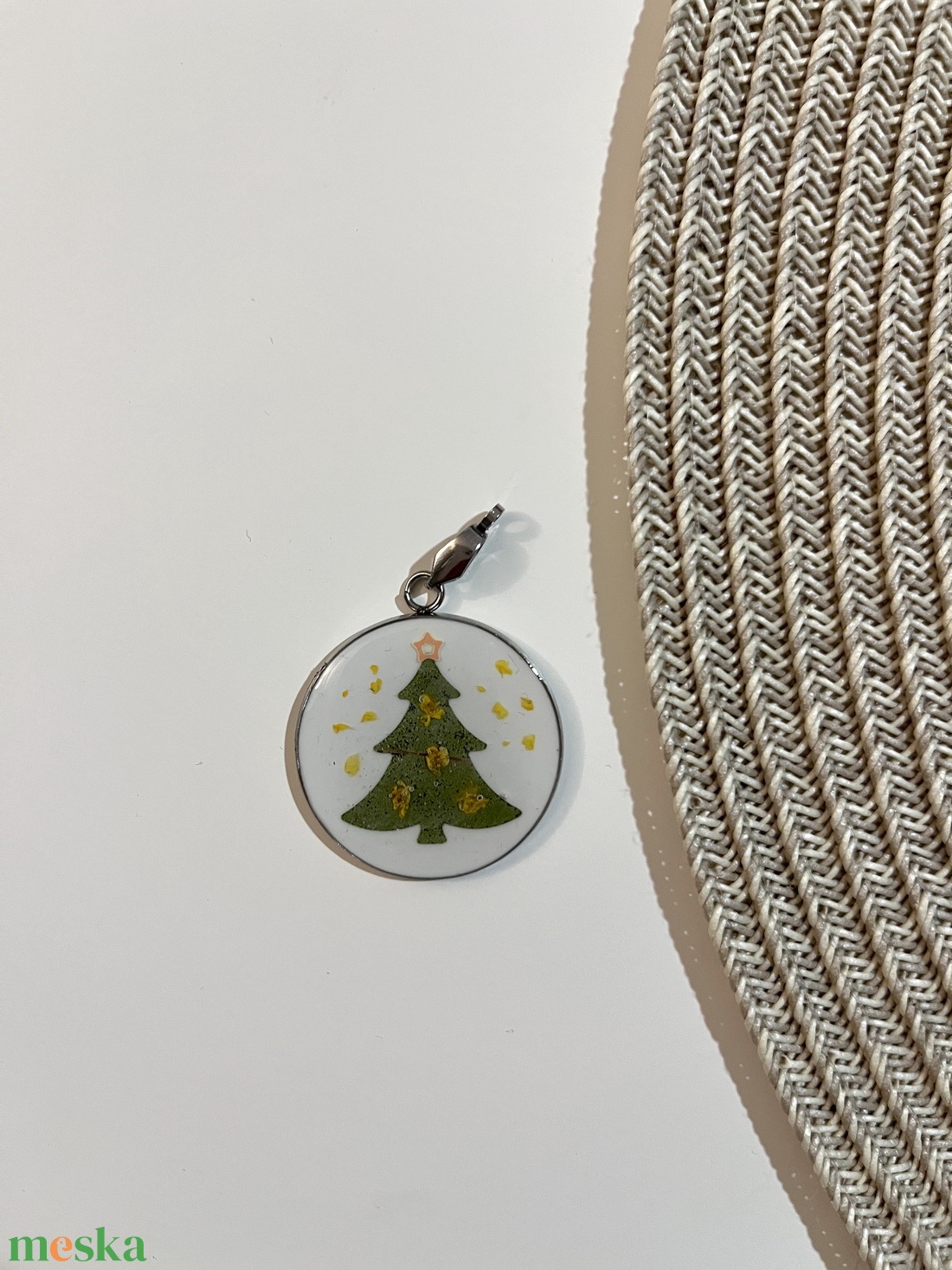 Fenyőfa medál - ékszer - nyaklánc - medál - Meska.hu