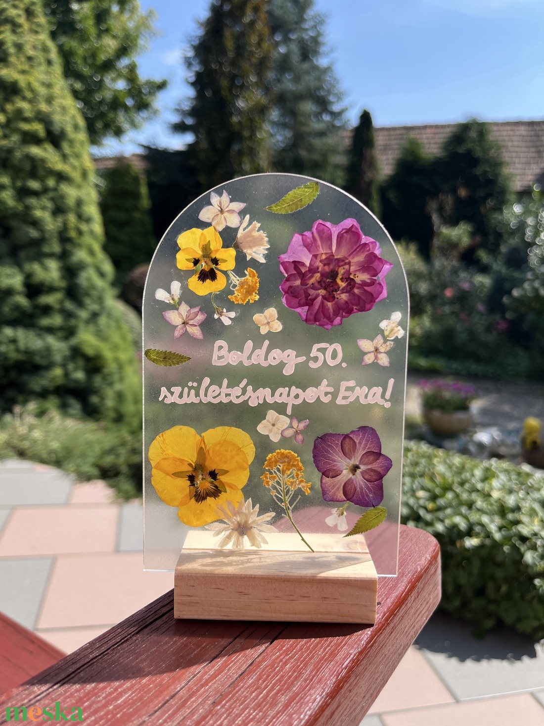 Szülőköszöntő ajándék plexi dísz valódi préselt virágokkal - esküvő - emlék & ajándék - szülőköszöntő ajándék - Meska.hu
