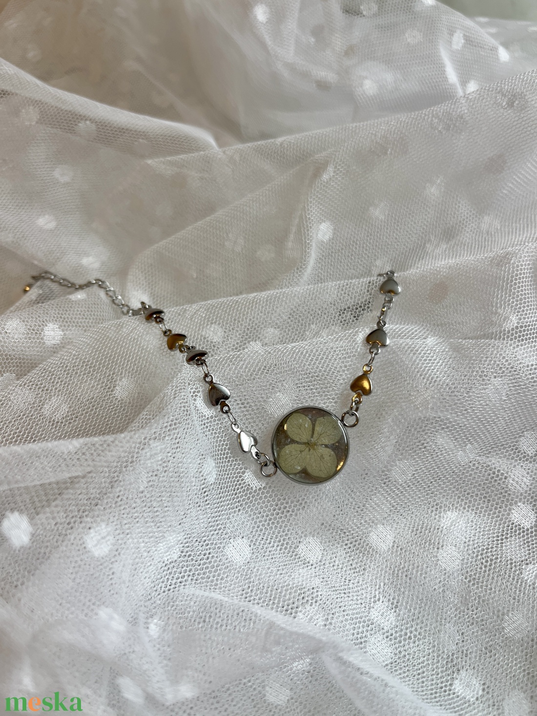 Hortenzia karkötő valódi virággal - ékszer - karkötő - lánc karkötő - Meska.hu