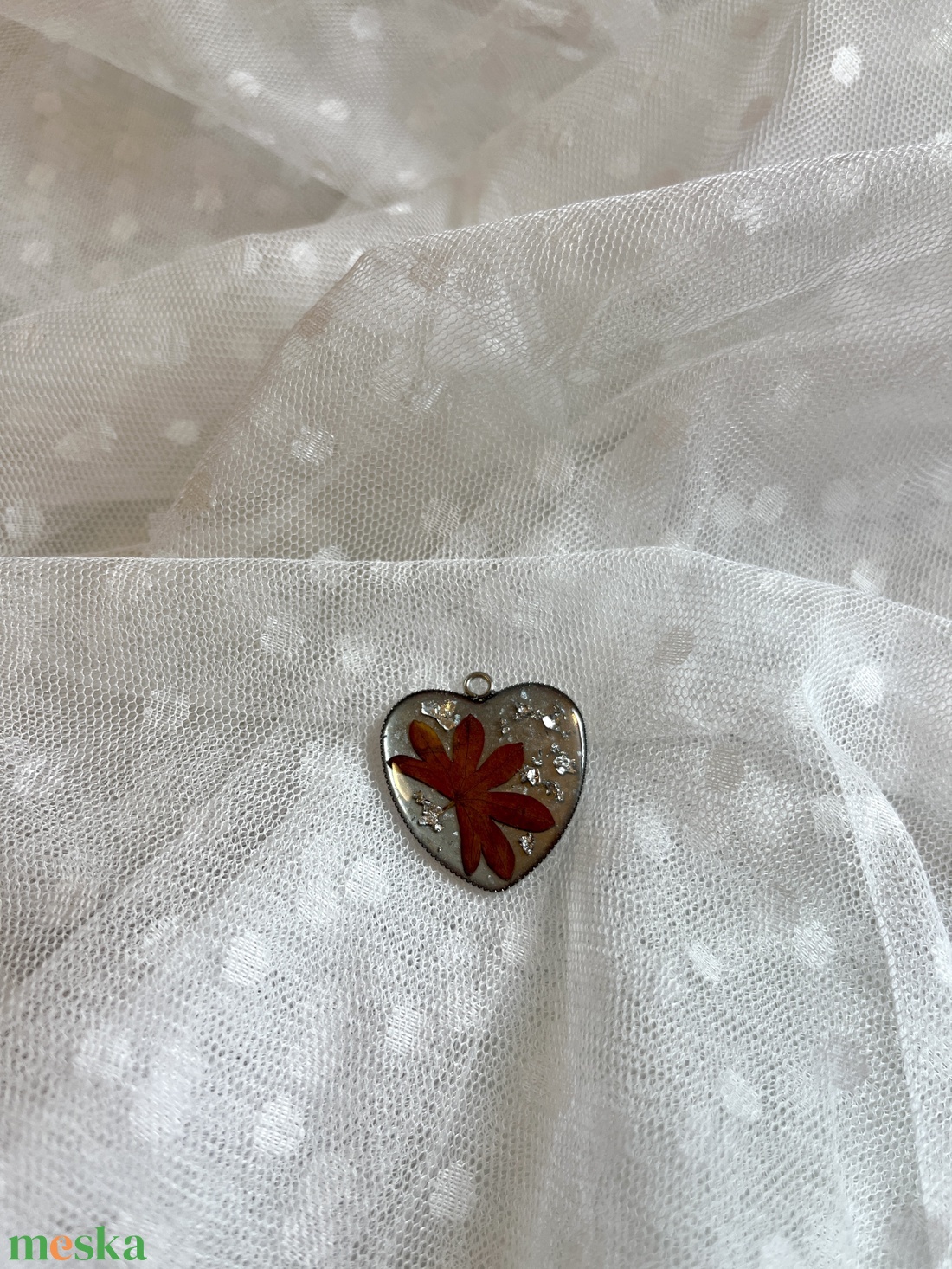 Csillogó medál valódi levéllel - ékszer - nyaklánc - medál - Meska.hu