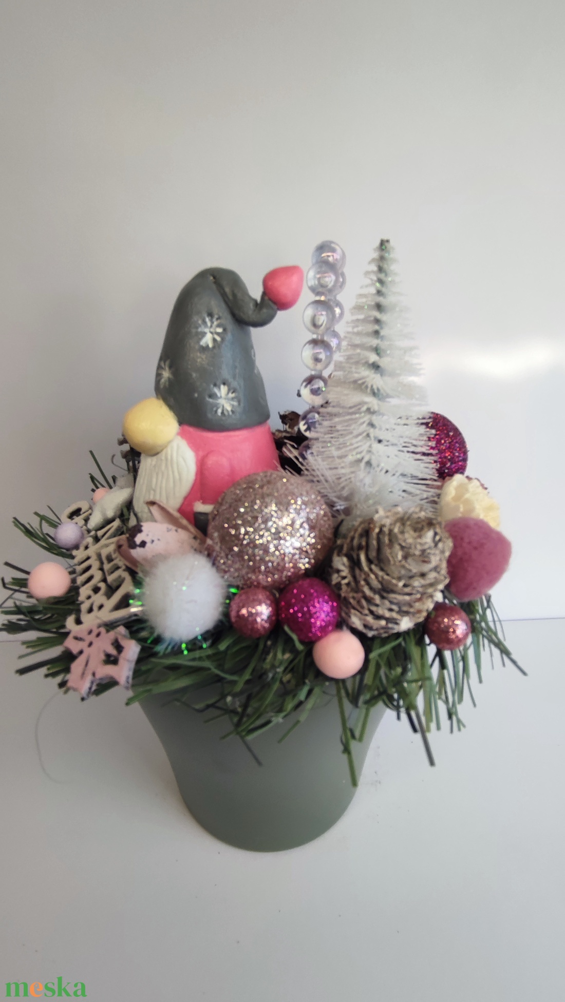 Karácsonyi dekoráció kerámia manós - otthon & életmód - dekoráció - asztal és polc dekoráció - asztaldísz - Meska.hu