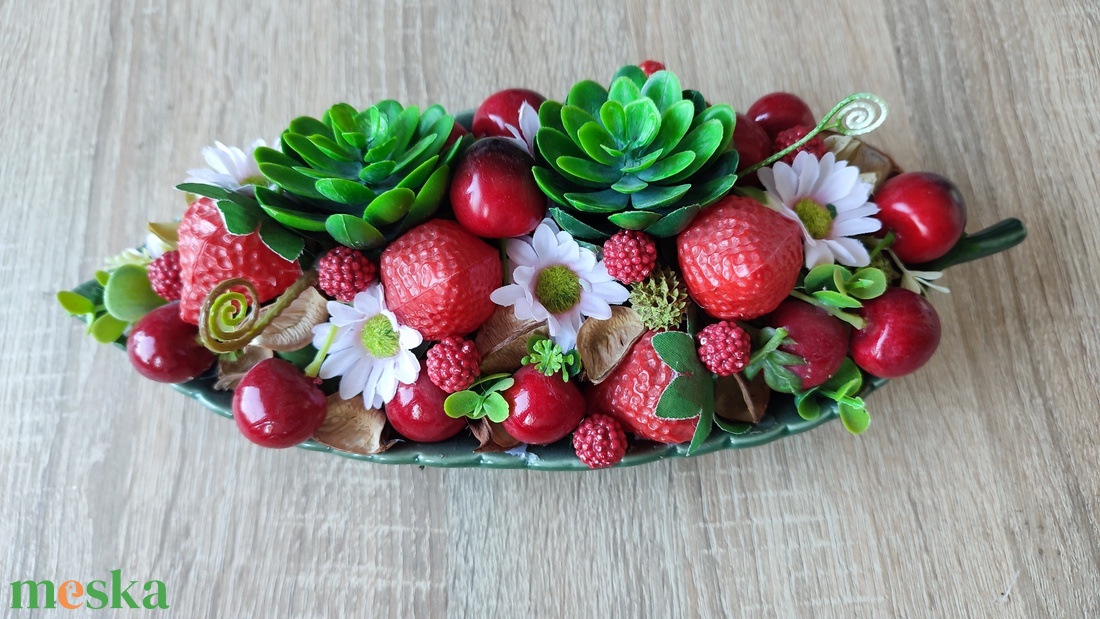 Vidám bogyós asztaldísz � természetközeli hangulatban - otthon & életmód - dekoráció - asztal és polc dekoráció - asztaldísz - Meska.hu