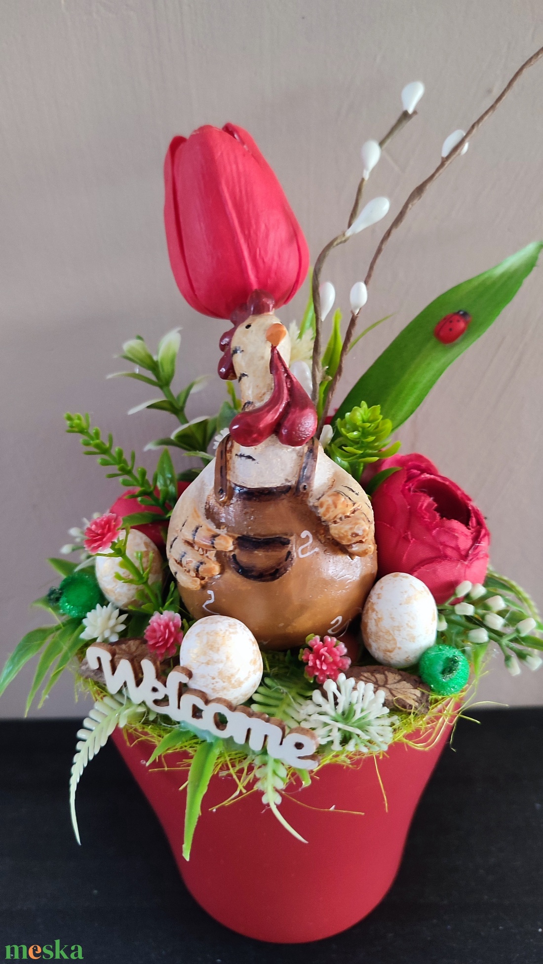 Tyúkanyó tavaszi kertje, húsvéti kaspós dísz - otthon & életmód - virágdekoráció - virágdíszek - virágdísz kaspóban - Meska.hu