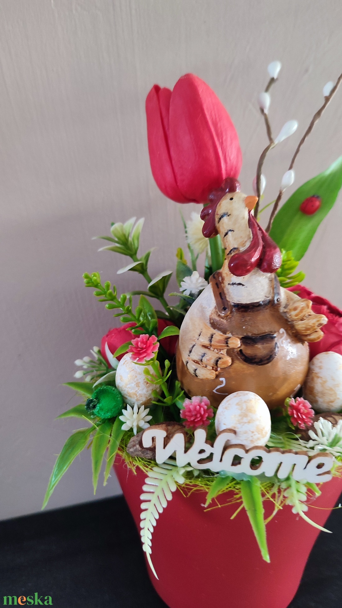 Tyúkanyó tavaszi kertje, húsvéti kaspós dísz - otthon & életmód - virágdekoráció - virágdíszek - virágdísz kaspóban - Meska.hu