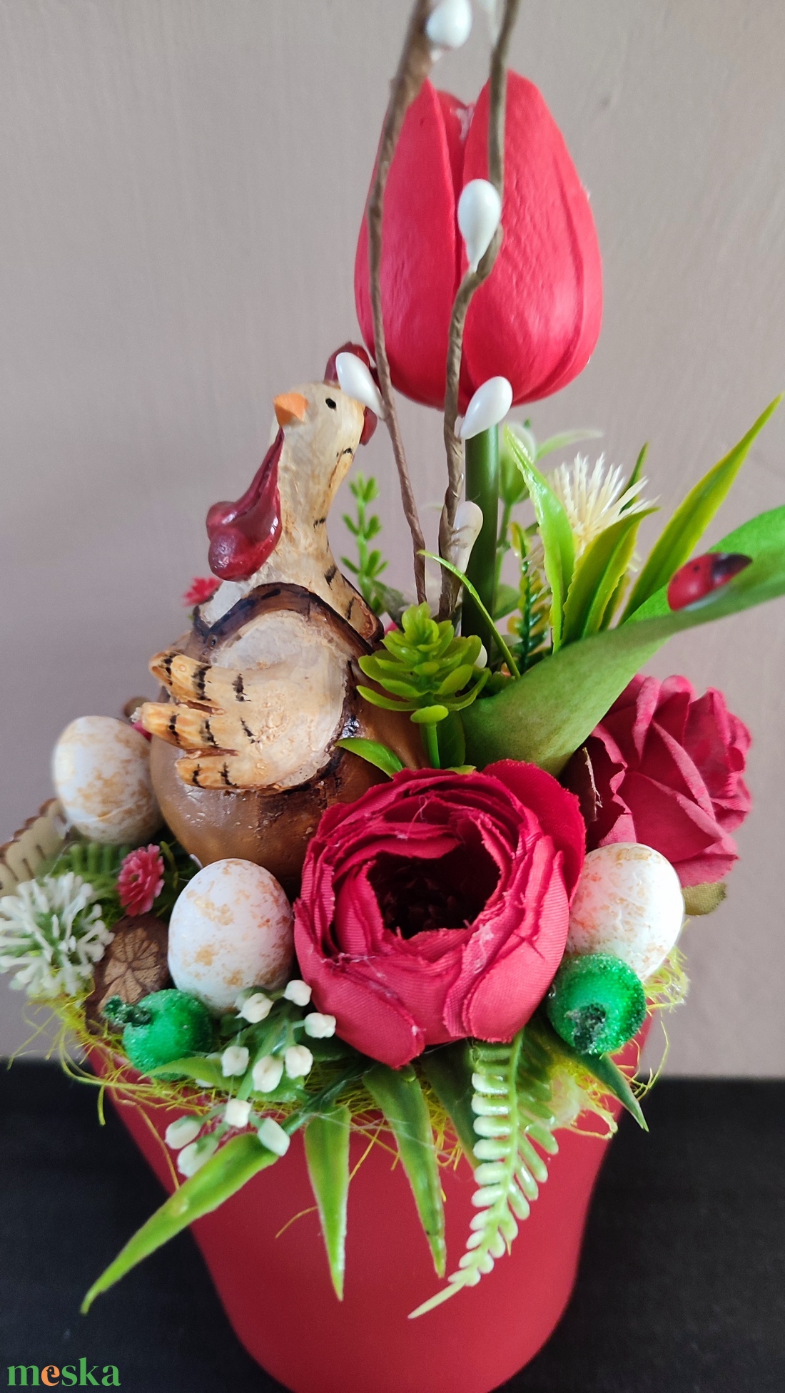 Tyúkanyó tavaszi kertje, húsvéti kaspós dísz - otthon & életmód - virágdekoráció - virágdíszek - virágdísz kaspóban - Meska.hu