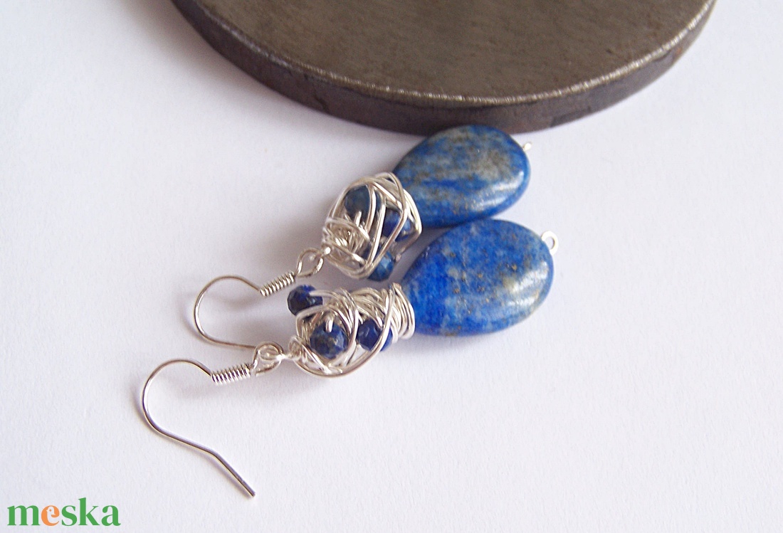 Aszimmetria :) - lapis lazuli fülbevaló - ékszer - fülbevaló - lógó fülbevaló - Meska.hu