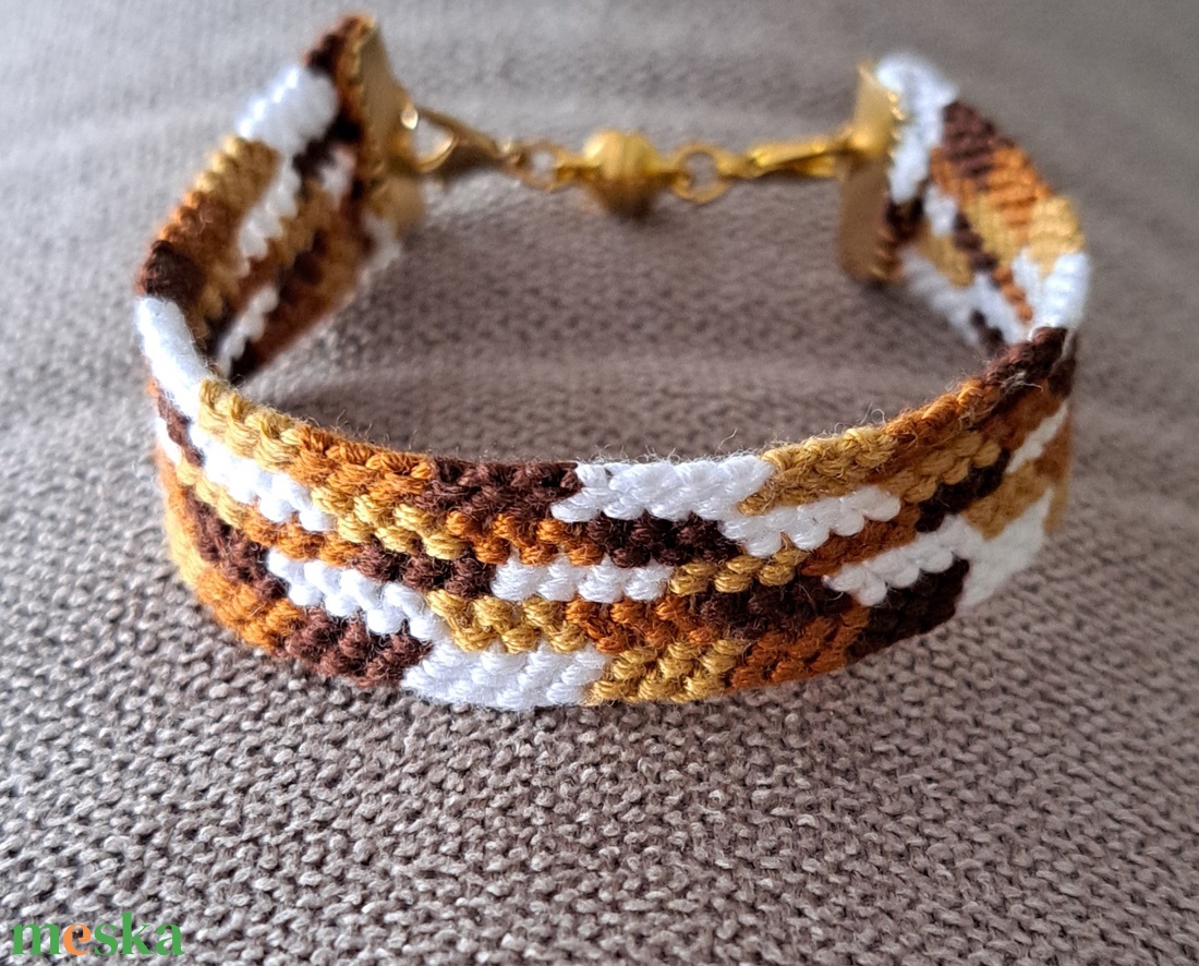 Csomózott karkötő - Elegancia - ékszer - karkötő - fonott karkötő - Meska.hu
