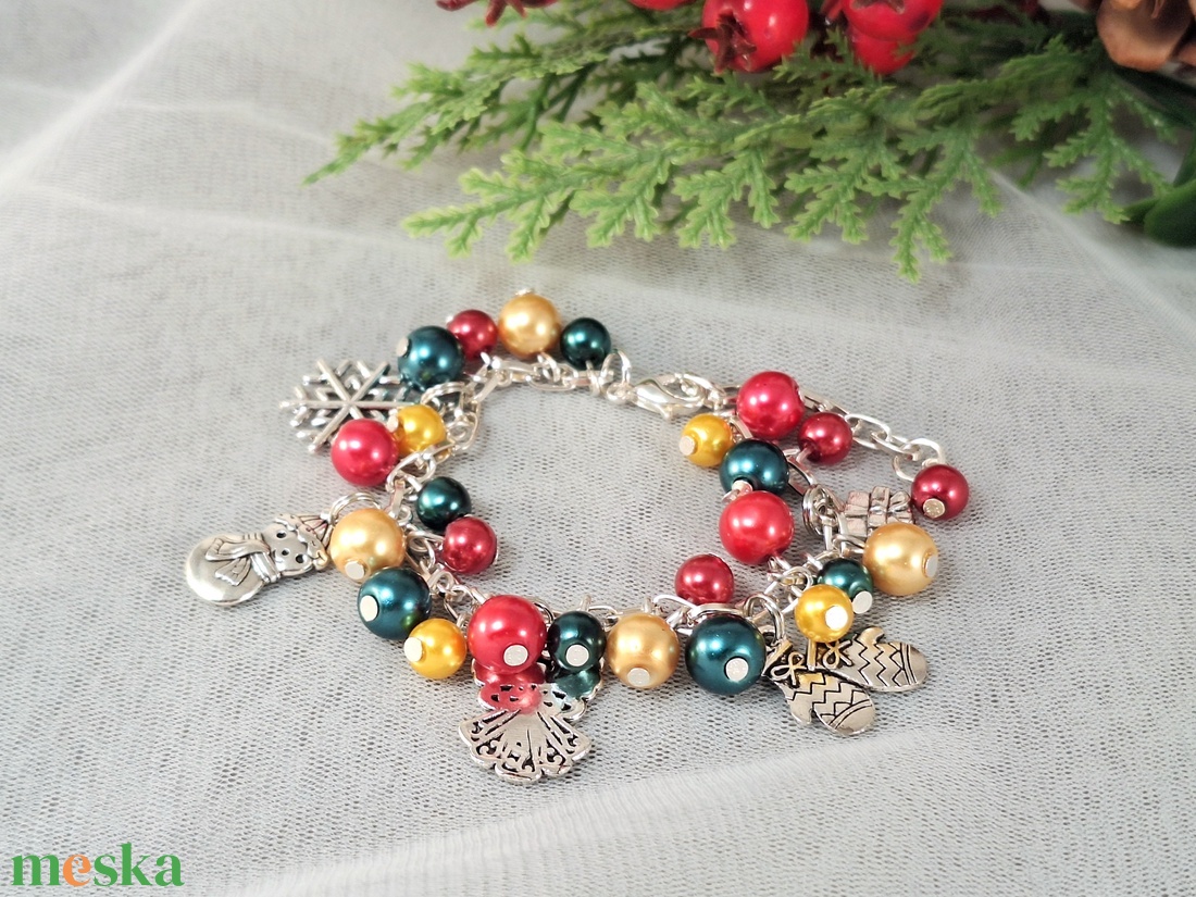  Karácsonyi csiszi karkötő - ékszer - karkötő - charm karkötő - Meska.hu