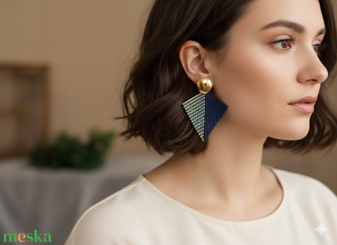 Prizma fülbevaló - kék-arany-türkiz - ékszer - fülbevaló - lógó fülbevaló - Meska.hu