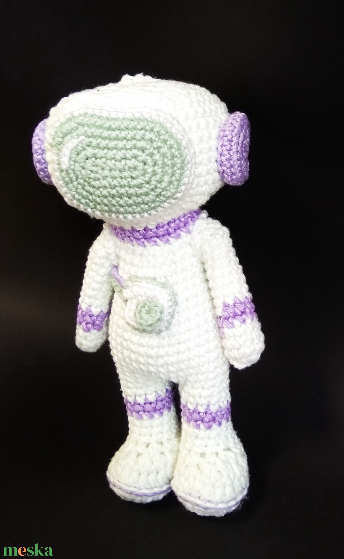 Sötétben sozforeszkálós horgolt űrhajós - játék & sport - plüssállat & játékfigura - ember - Meska.hu