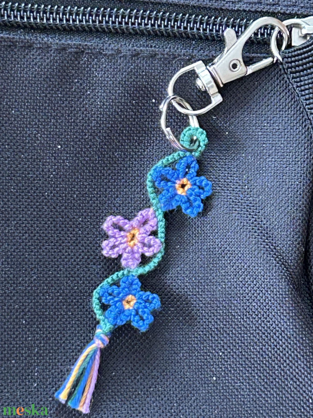 virágfüzér (kicsi) - táska & tok - kulcstartó & táskadísz - táskadísz - Meska.hu