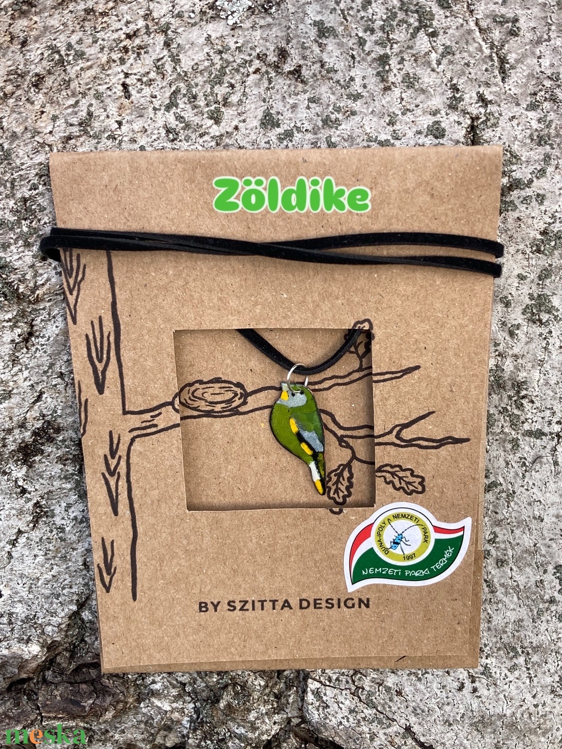 Zöldike tűzzománc nyaklánc - ékszer - nyaklánc - medálos nyaklánc - Meska.hu