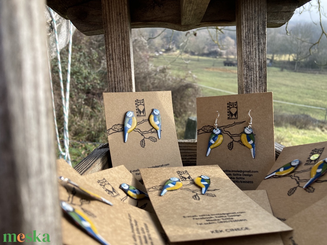 Kék cinege tűzzománc fülbevaló - ékszer - fülbevaló - pötty fülbevaló - Meska.hu