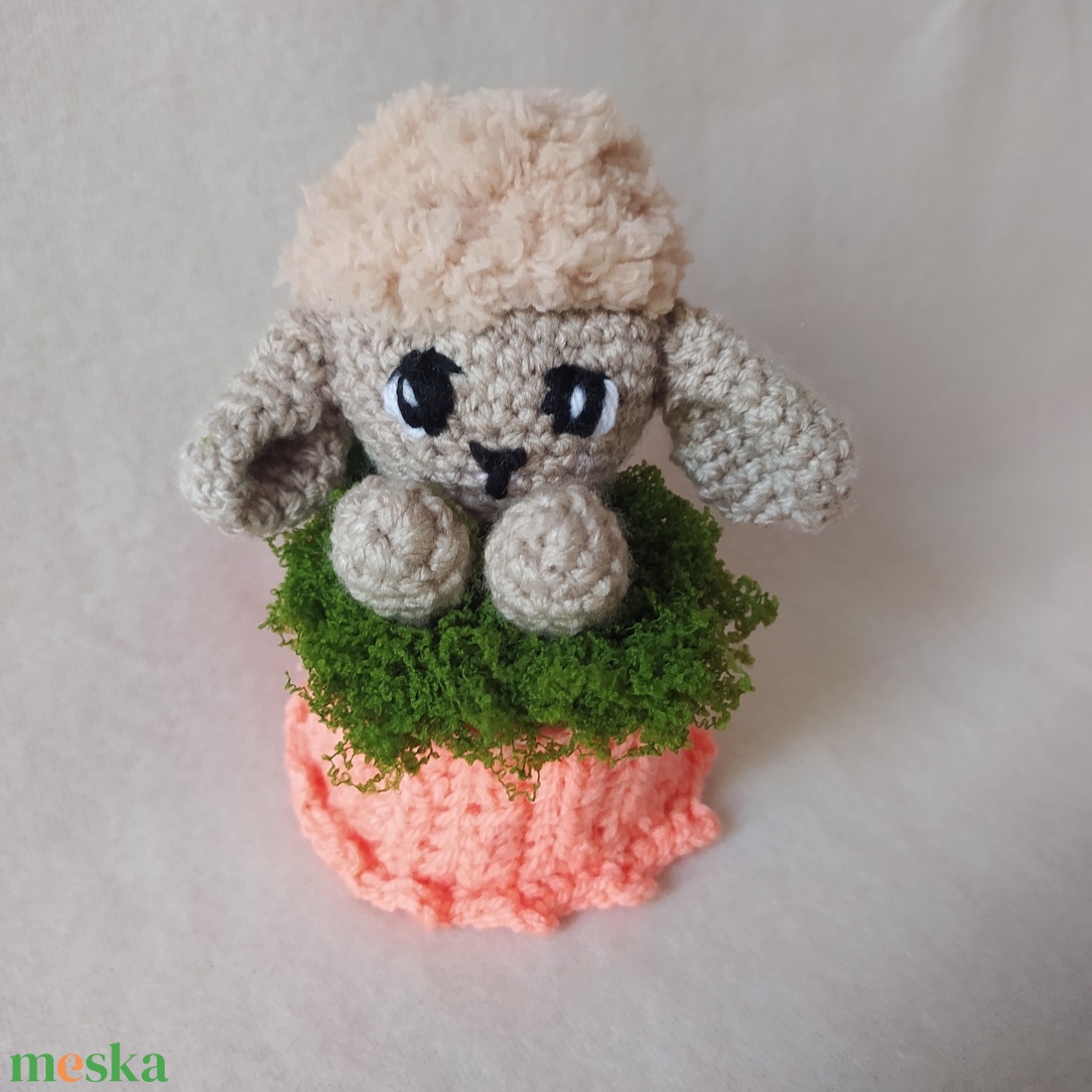 Horgolt bari, bárány kosárban - otthon & életmód - dekoráció - asztal és polc dekoráció - asztaldísz - Meska.hu