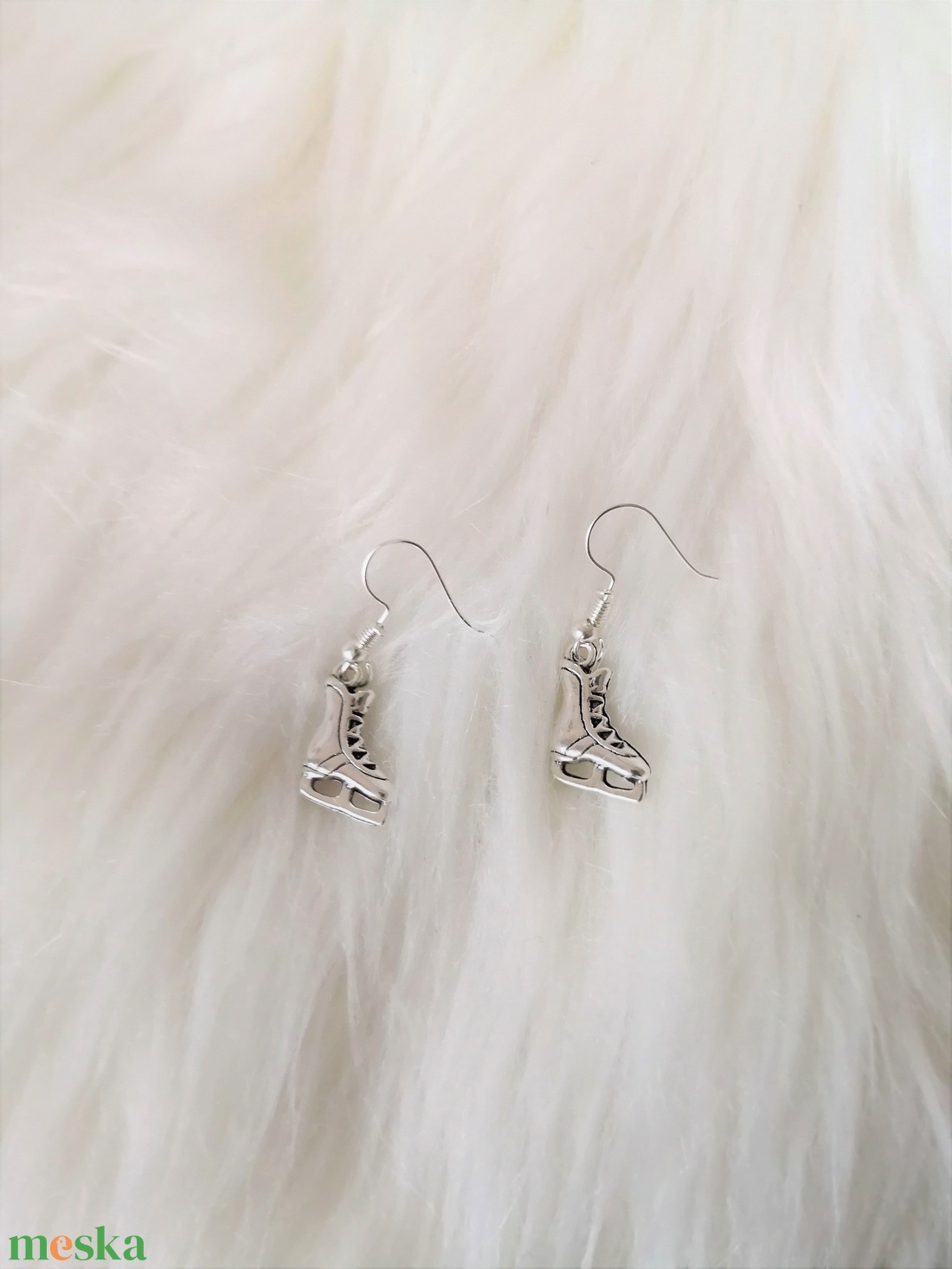 'Korcsolyák'  fülbevaló - ékszer - fülbevaló - lógó fülbevaló - Meska.hu 'Korcsolyák'  fülbevaló - ékszer - fülbevaló - lógó fülbevaló - Meska.hu