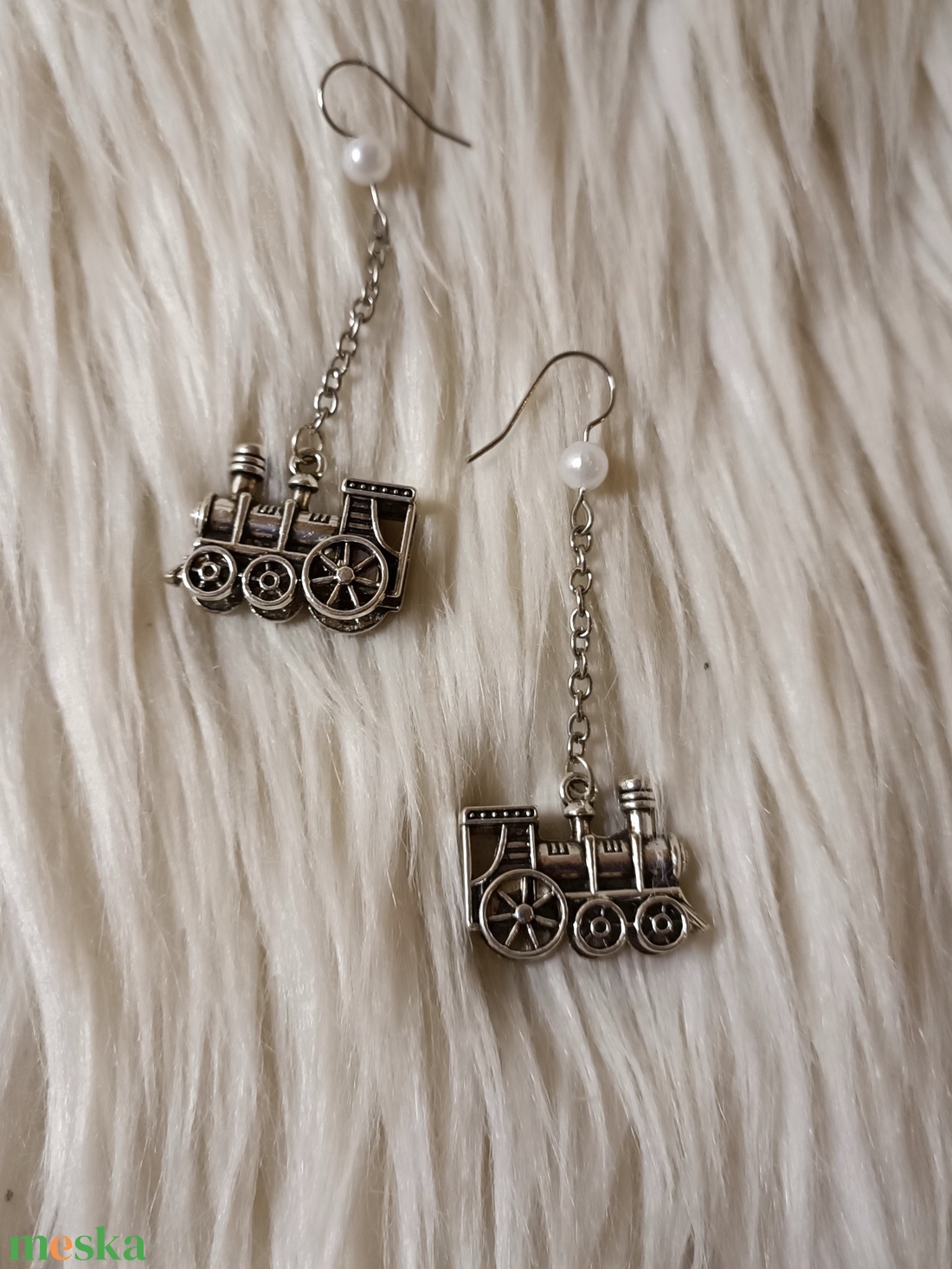 Gőzmozdony fülbevaló - ékszer - fülbevaló - lógó fülbevaló - Meska.hu Gőzmozdony fülbevaló - ékszer - fülbevaló - lógó fülbevaló - Meska.hu