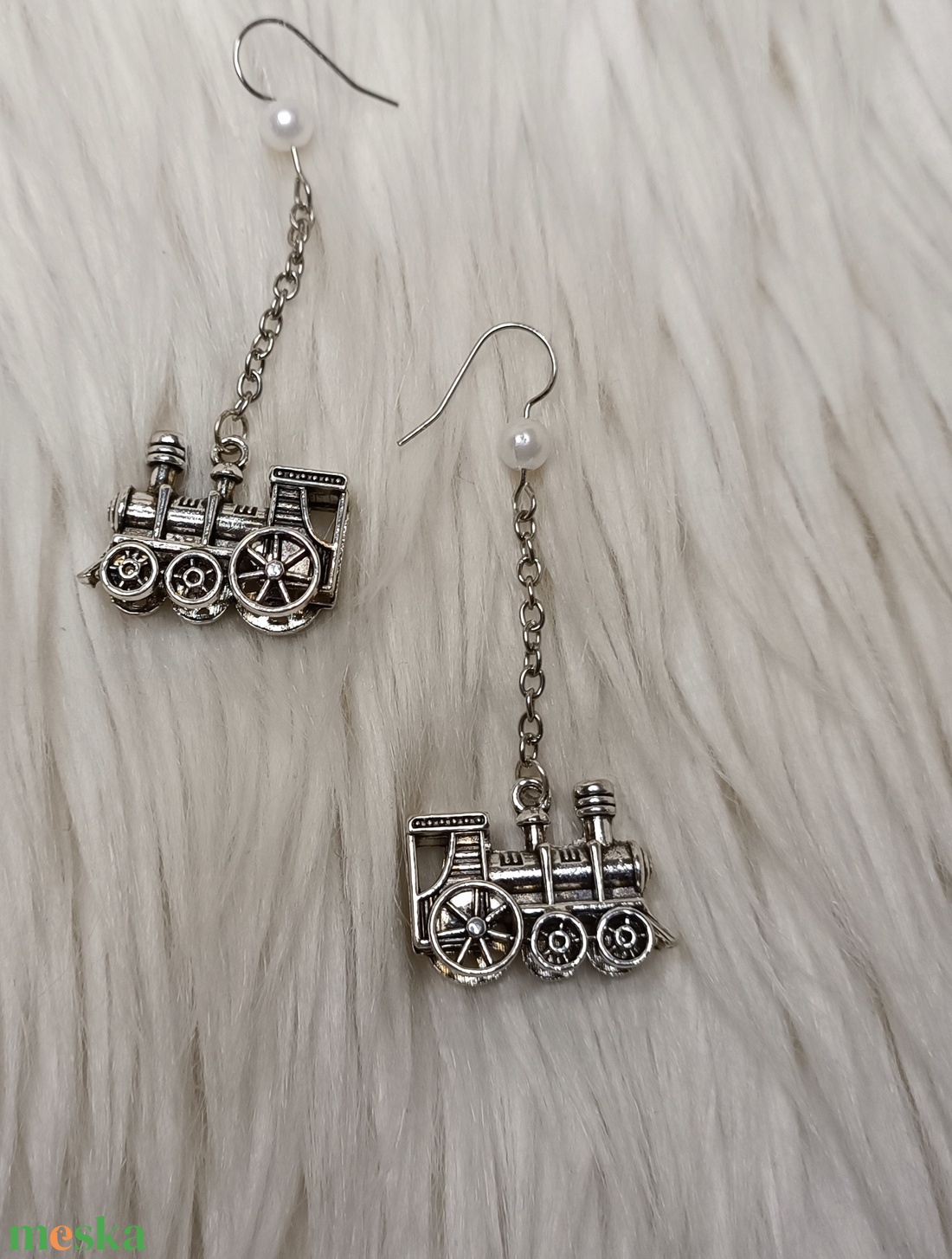 Gőzmozdony fülbevaló - ékszer - fülbevaló - lógó fülbevaló - Meska.hu Gőzmozdony fülbevaló - ékszer - fülbevaló - lógó fülbevaló - Meska.hu
