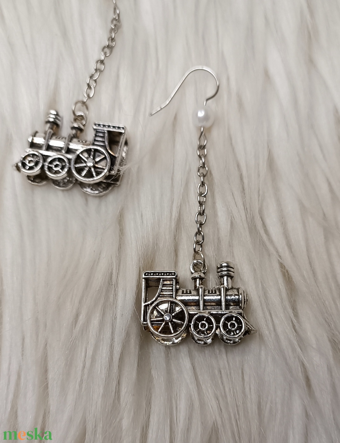 Gőzmozdony fülbevaló - ékszer - fülbevaló - lógó fülbevaló - Meska.hu Gőzmozdony fülbevaló - ékszer - fülbevaló - lógó fülbevaló - Meska.hu