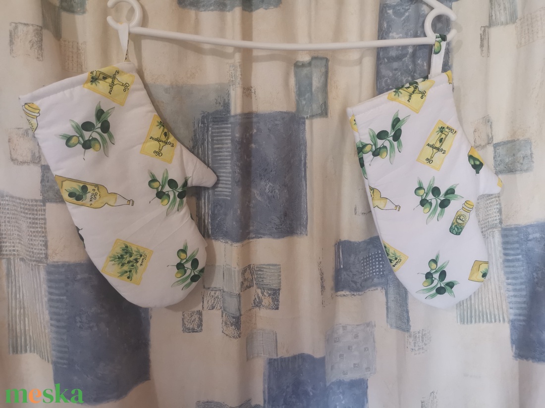 Kötény kesztyűvel - otthon & életmód - konyhafelszerelés, tálalás - konyhai textil - kötény - Meska.hu Kötény kesztyűvel - otthon & életmód - konyhafelszerelés, tálalás - konyhai textil - kötény - Meska.hu