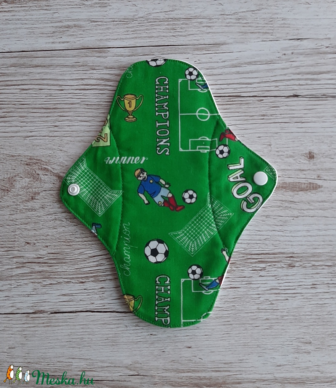Egészségügyi betét, intim betét, újramosható,környezetbarát,zöld alapon focis mintás pamutvászonból, NoWaste - szépségápolás - intim higiénia - intimbetét - Meska.hu Egészségügyi betét, intim betét, újramosható,környezetbarát,zöld alapon focis mintás pamutvászonból, NoWaste - szépségápolás - intim higiénia - intimbetét - Meska.hu