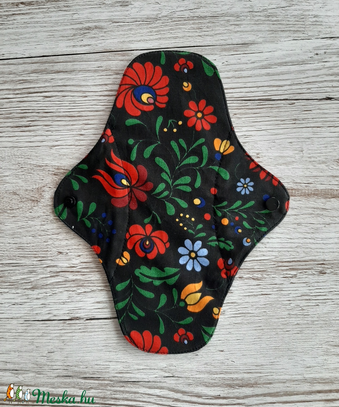 Egészségügyi betét,intim betét, újramosható,környezetbarát, fekete alapon kalocsai mintás pamutvászonból, NoWaste - szépségápolás - intim higiénia - intimbetét - Meska.hu Egészségügyi betét,intim betét, újramosható,környezetbarát, fekete alapon kalocsai mintás pamutvászonból, NoWaste - szépségápolás - intim higiénia - intimbetét - Meska.hu
