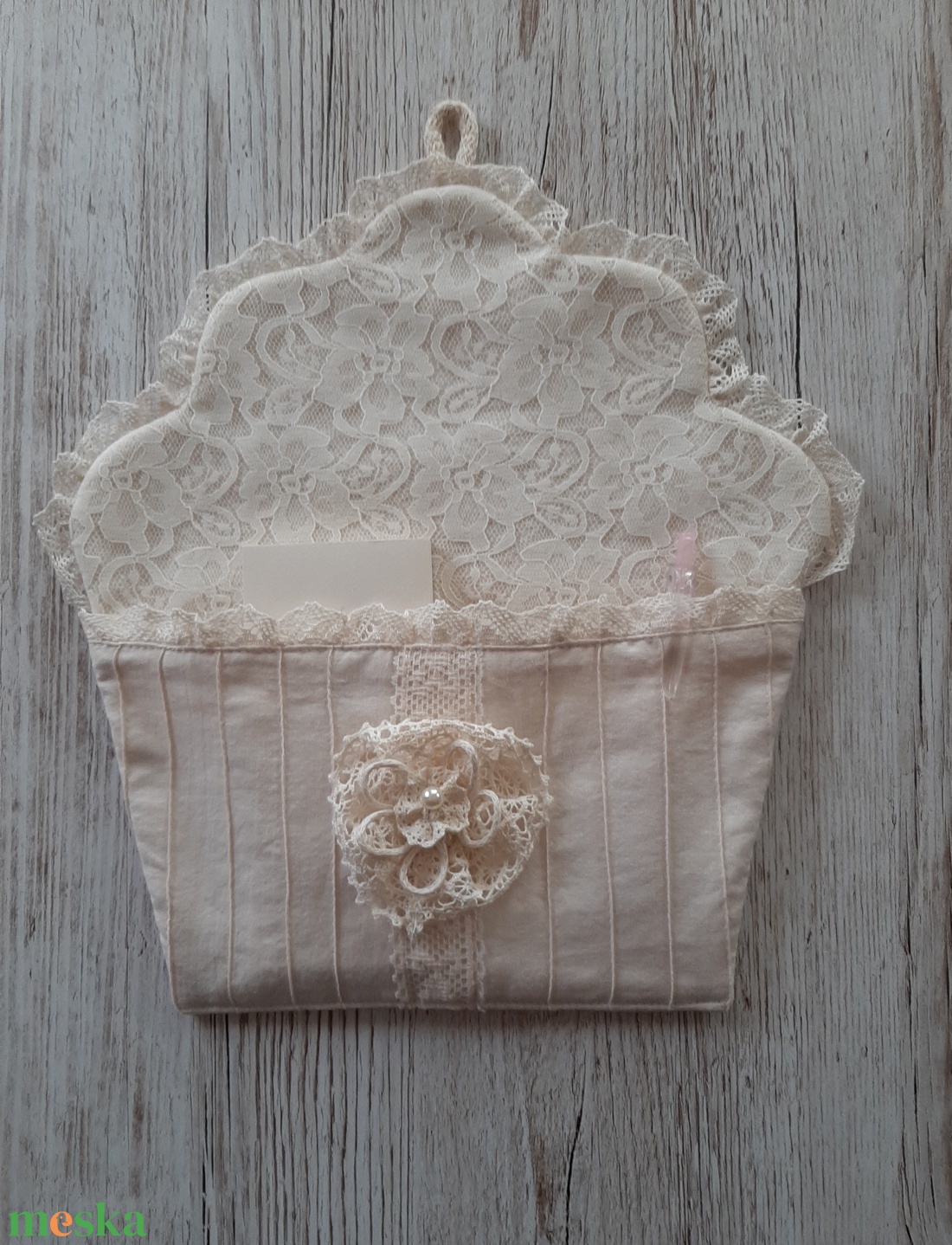 Muffin formájú konyhai tároló, ekrü színben,shabby chic stílusban - otthon & életmód - konyhafelszerelés, tálalás - sütés, főzés - receptfüzet - Meska.hu Muffin formájú konyhai tároló, ekrü színben,shabby chic stílusban - otthon & életmód - konyhafelszerelés, tálalás - sütés, főzés - receptfüzet - Meska.hu
