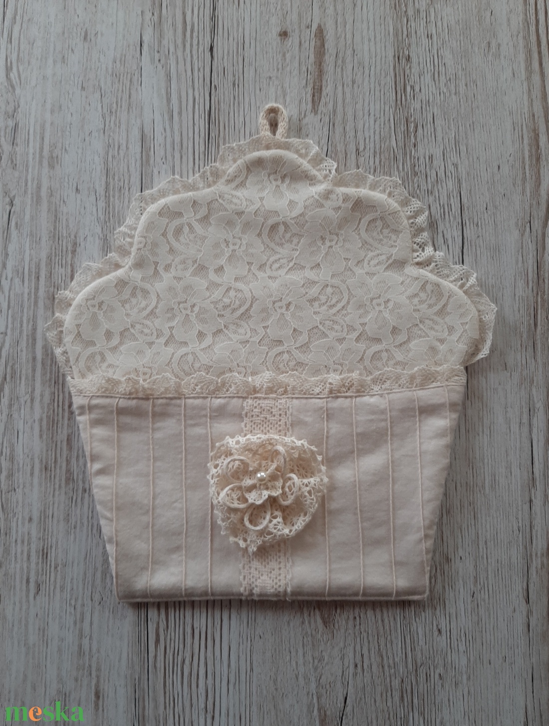Muffin formájú konyhai tároló, ekrü színben,shabby chic stílusban - otthon & életmód - konyhafelszerelés, tálalás - sütés, főzés - receptfüzet - Meska.hu Muffin formájú konyhai tároló, ekrü színben,shabby chic stílusban - otthon & életmód - konyhafelszerelés, tálalás - sütés, főzés - receptfüzet - Meska.hu