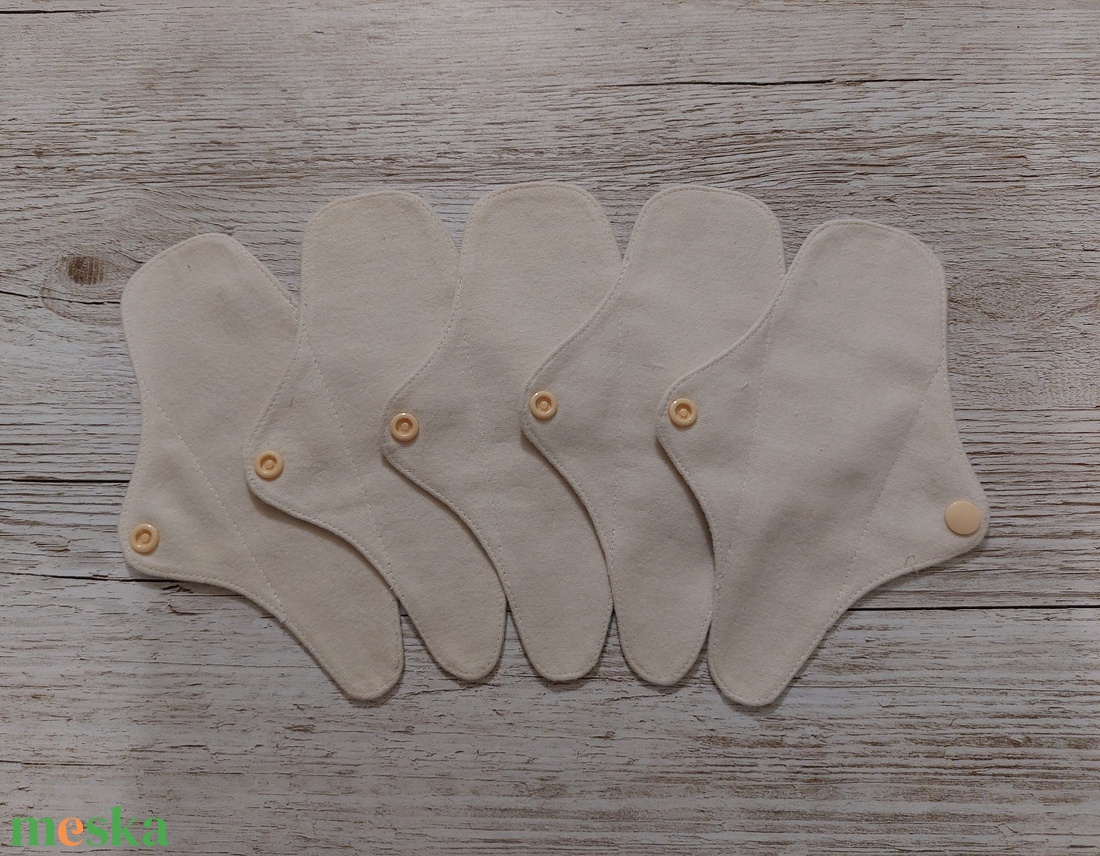 Tisztasági betét,intim betét,tanga betét,ekrü alapon gyógynövényes pamutvászonból,flannel alsórésszel, NoWaste - szépségápolás - intim higiénia - tisztasági betét - Meska.hu Tisztasági betét,intim betét,tanga betét,ekrü alapon gyógynövényes pamutvászonból,flannel alsórésszel, NoWaste - szépségápolás - intim higiénia - tisztasági betét - Meska.hu