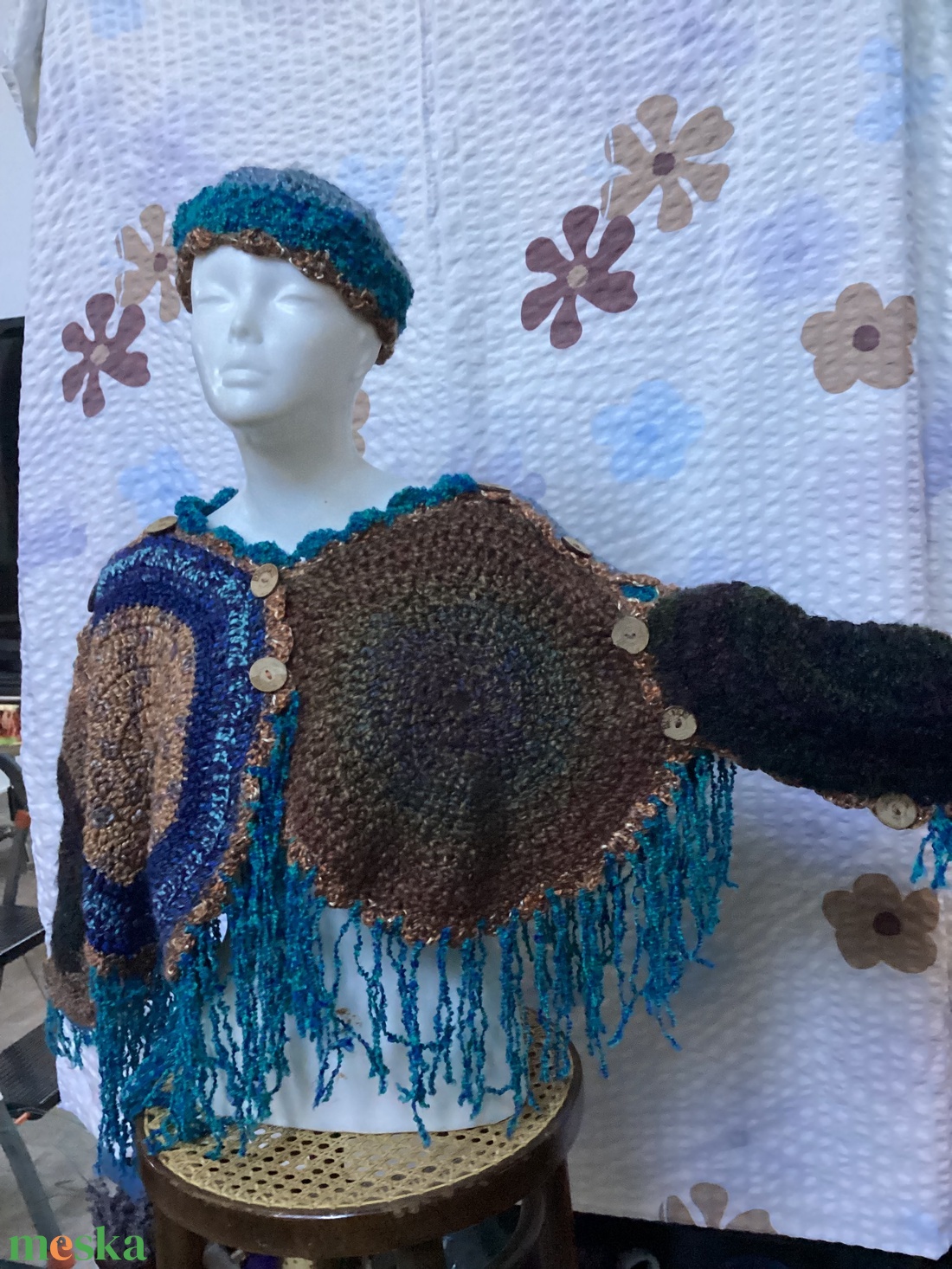 Különleges ujjas poncho sapkával. - ruha & divat - női ruha - poncsó - Meska.hu Különleges ujjas poncho sapkával. - ruha & divat - női ruha - poncsó - Meska.hu