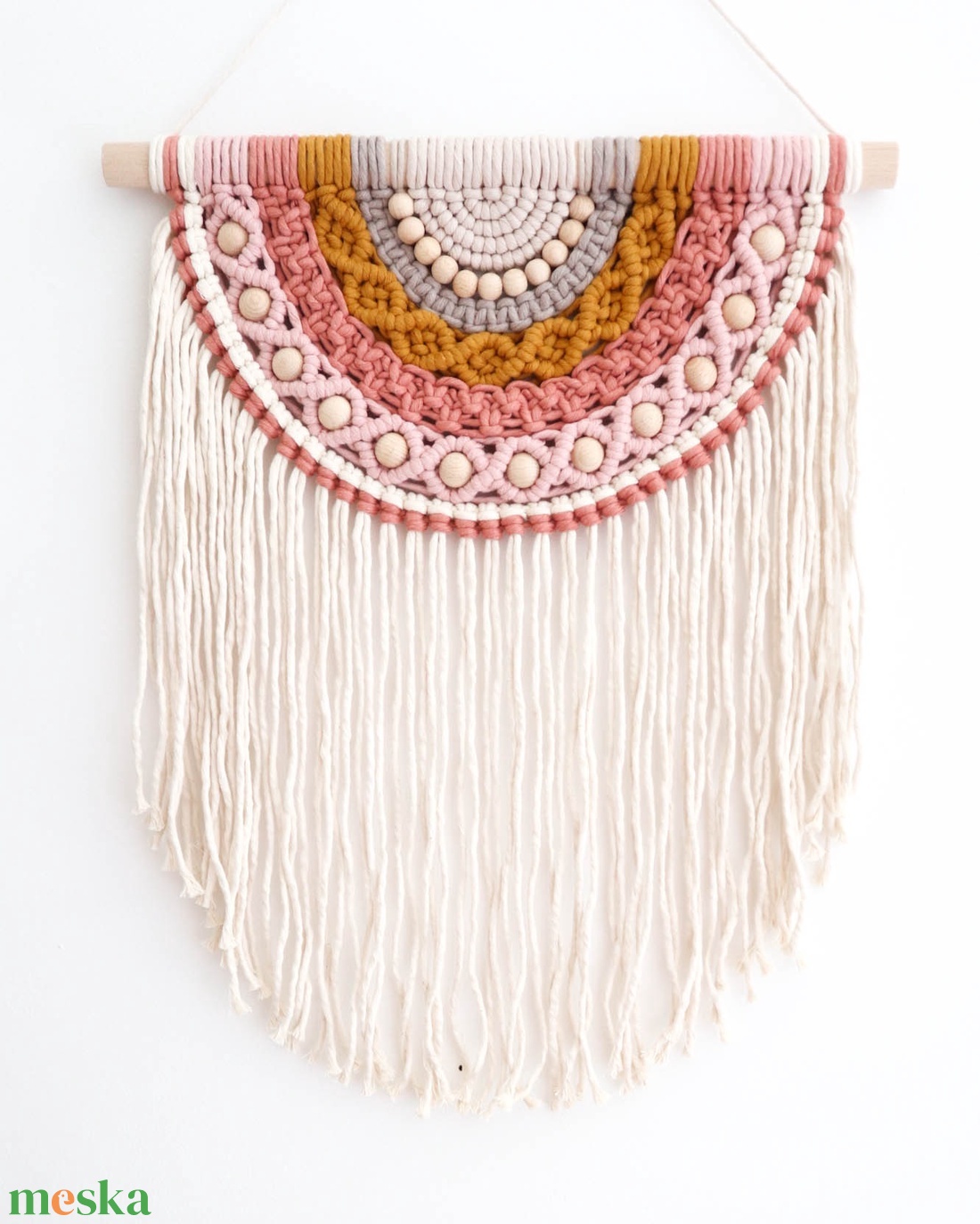 Gyöngyös szivárvány makramé falidísz  - mustár - otthon & életmód - dekoráció - fali és függő dekoráció - falra akasztható dekor - Meska.hu