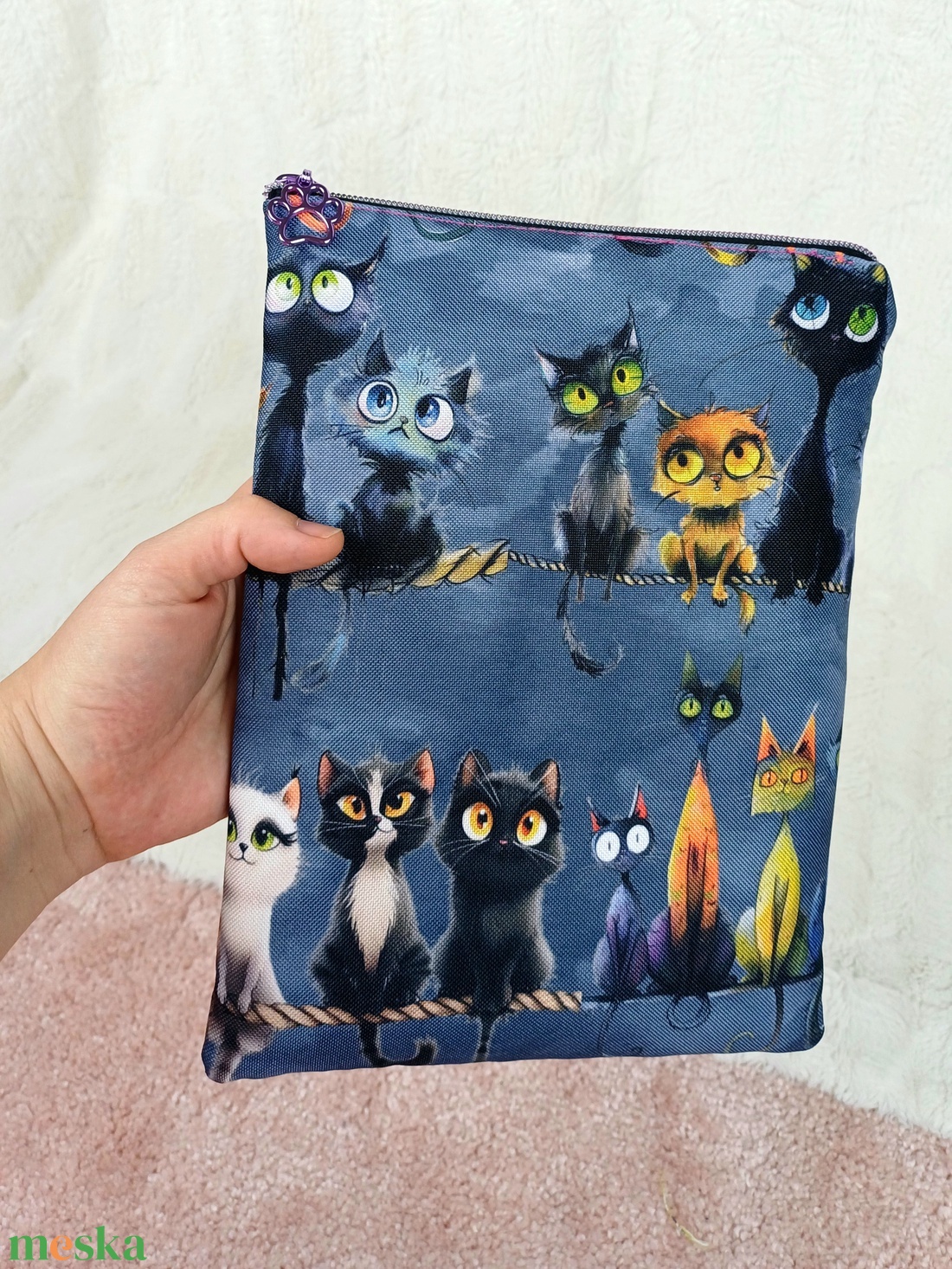 Könyvtok mancsos cipzárral - könyv & zene - könyvtok - Meska.hu