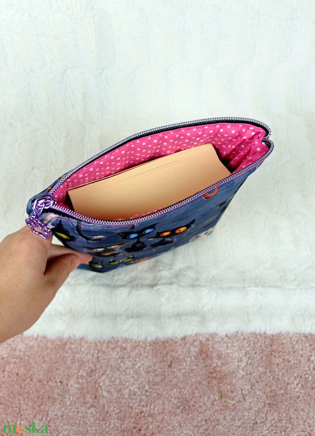 Könyvtok mancsos cipzárral - könyv & zene - könyvtok - Meska.hu