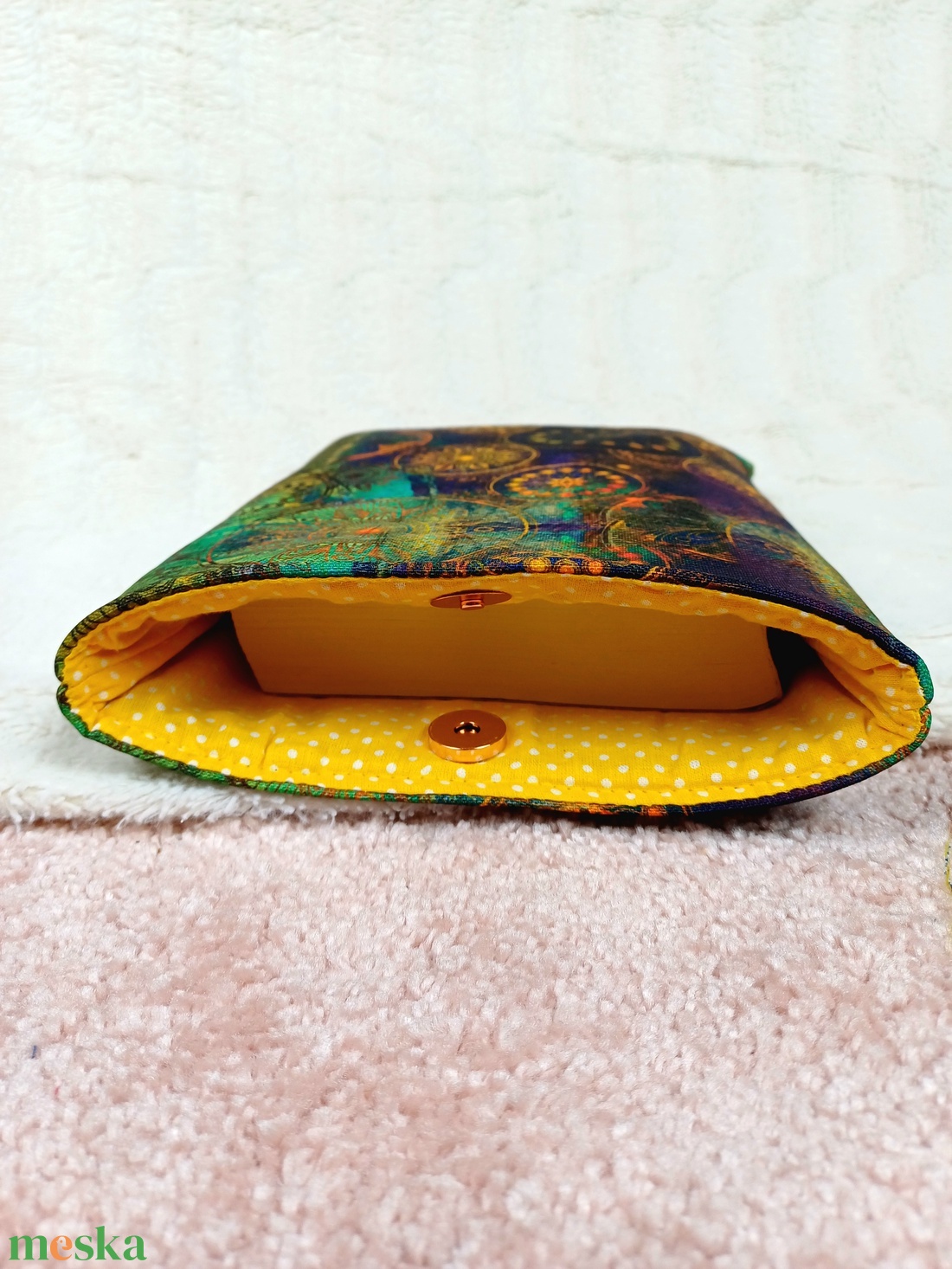 Könyvtok mágneskapoccsal - könyv & zene - könyvtok - Meska.hu