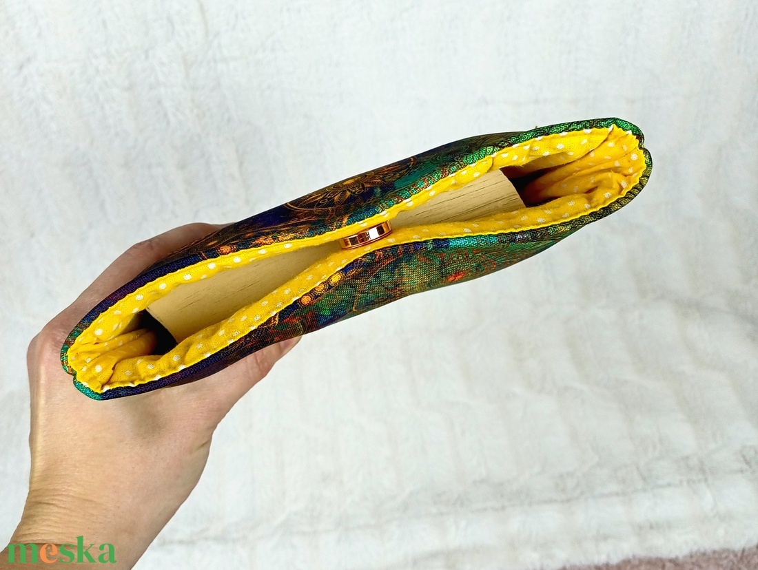 Könyvtok mágneskapoccsal - könyv & zene - könyvtok - Meska.hu