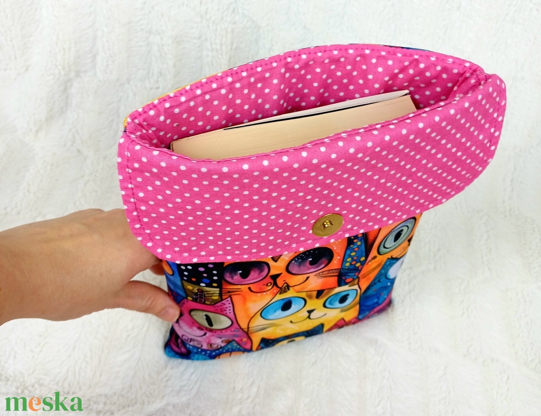 Könyvtok lehajtófedéllel, mágneskapoccsal - könyv & zene - könyvtok - Meska.hu