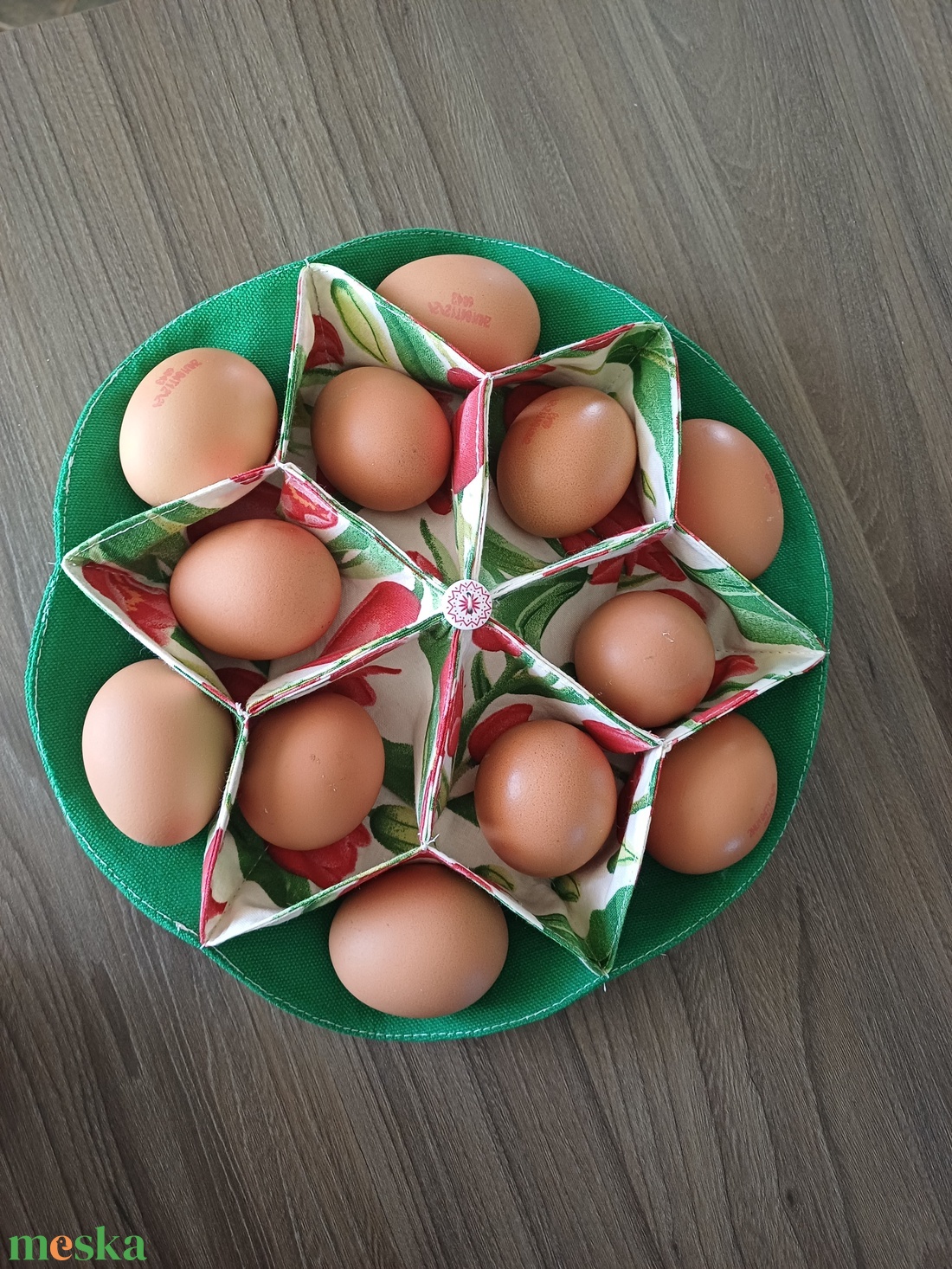 Húsvéti tojás tároló, kosárka  - ünnepi díszek, dekorációk - húsvéti díszek és dekorációk - húsvéti asztaldíszek - Meska.hu