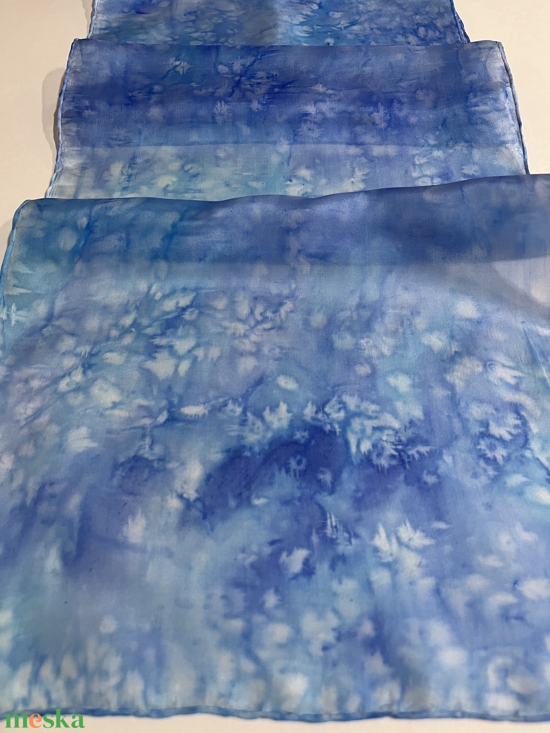 Kék jégvirágos hernyóselyem Sál - ruha & divat - sál, sapka, kendő - sál - Meska.hu