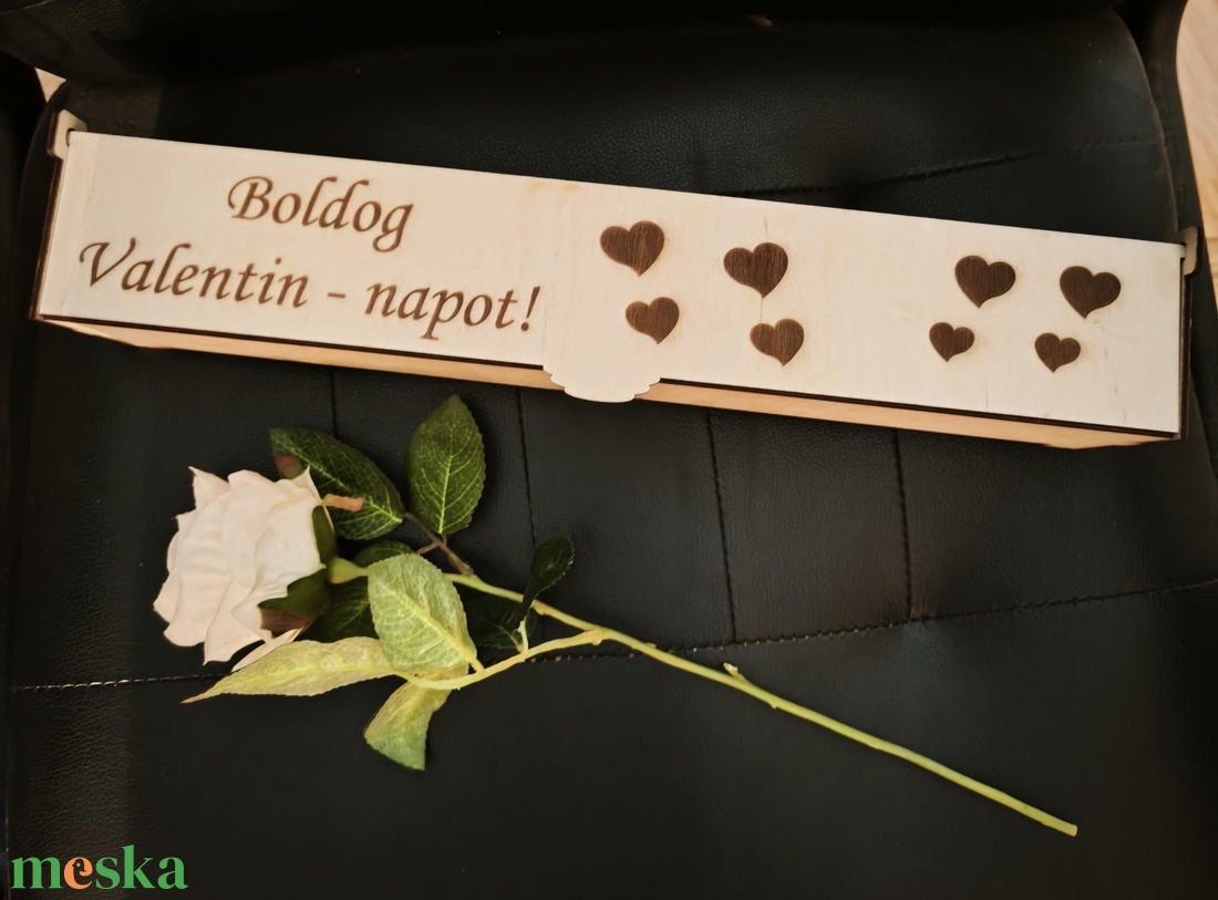 Örök rózsa díszdobozban  - otthon & életmód - dekoráció - dísztárgy - Meska.hu