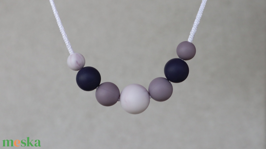 Szoncha szilikon szenzoros és rágcsalánc - Grape - ékszer - nyaklánc - bogyós nyaklánc - Meska.hu