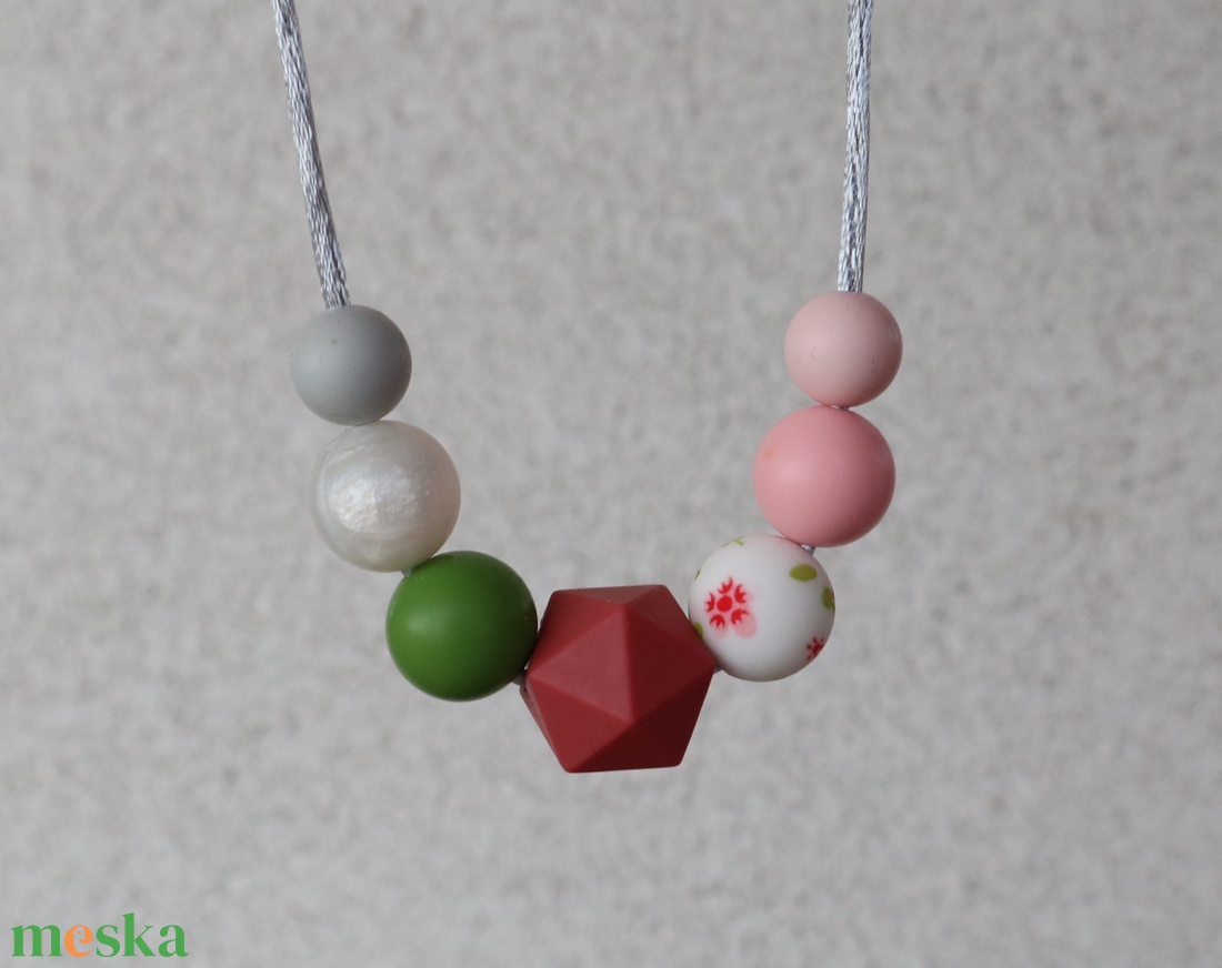 Szoncha szilikon szenzoros és rágcsalánc - ékszer - nyaklánc - bogyós nyaklánc - Meska.hu